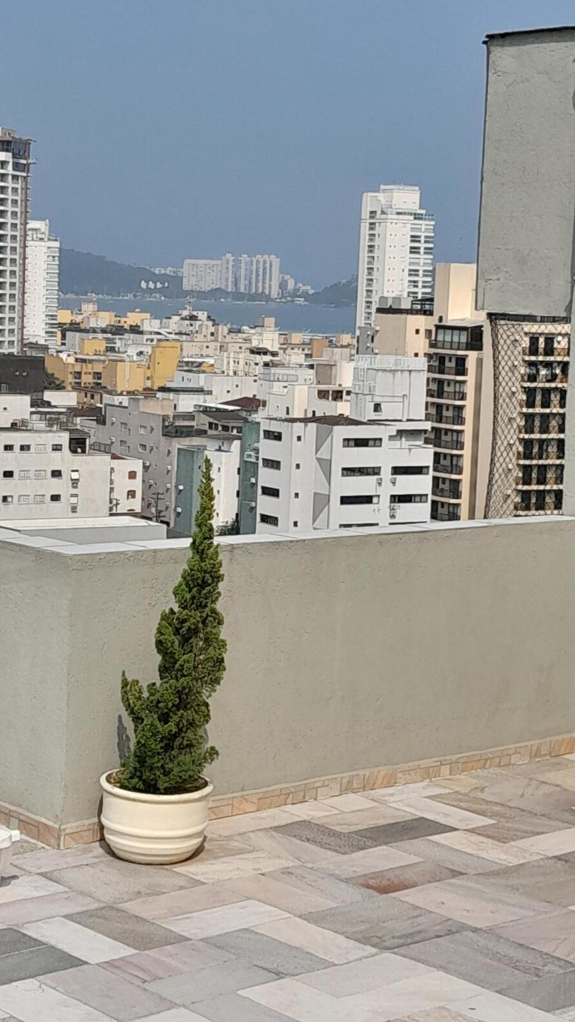 Guarujá Beachside Condo: Pool, BBQ & Flexible Check-in Exterior photo